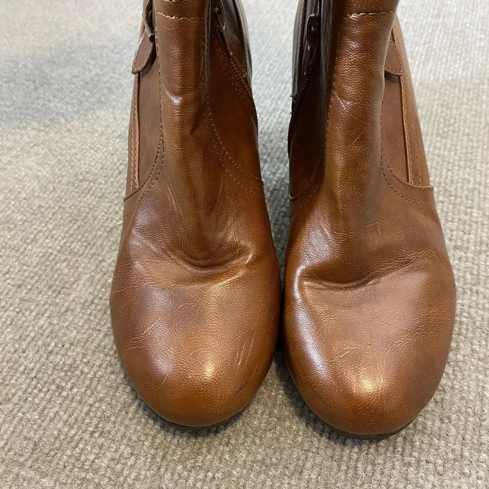 Yoki Cameron Boots Womens Size 8 Brown Faux Leather Mid Calf Cone Heel Buckle - Picture 7 of 11